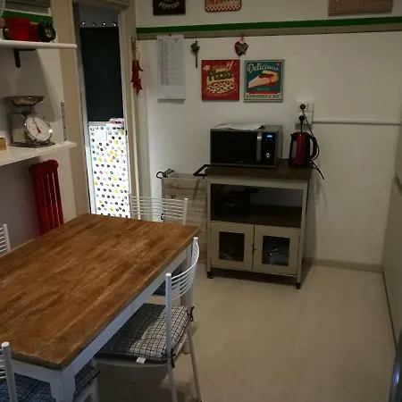 Konukevi At Center Town Como